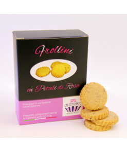 Frollini biscuits with rose petals